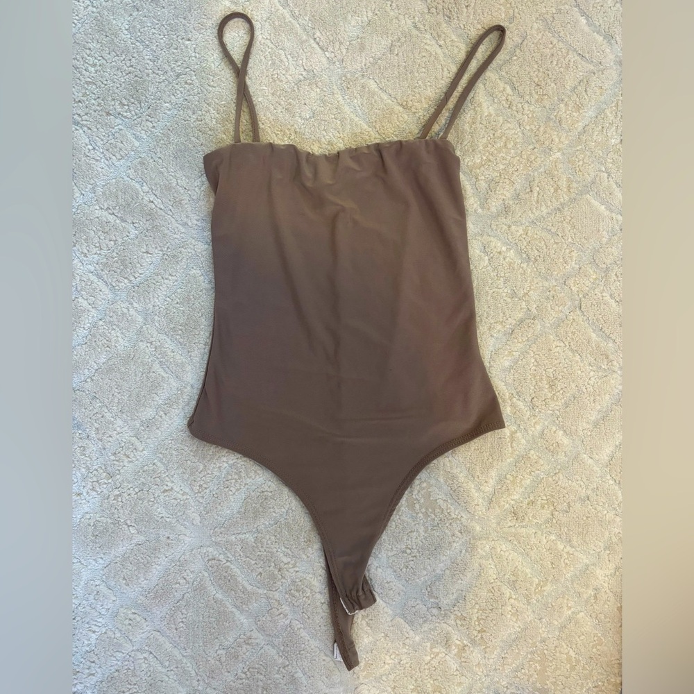 Fashion Nova Dark Tan 🤎 Bodysuit Size: Medium